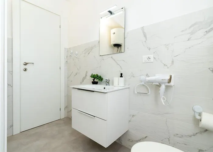 Domvs Tibvrtina - Solarium Zone, Terrace, A-c, Apartament Rzym